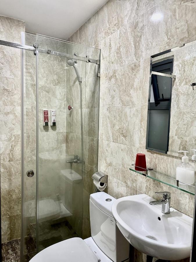 The Jade Hotel Near Tan Son Nhat Airport Hô Chi Minh-Ville Extérieur photo
